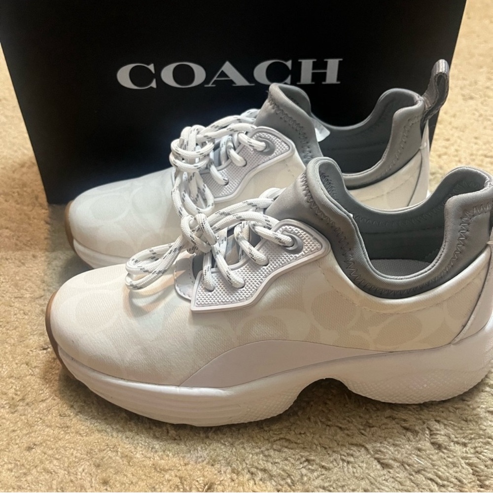 Coach Signature Tech Runner - Size 6